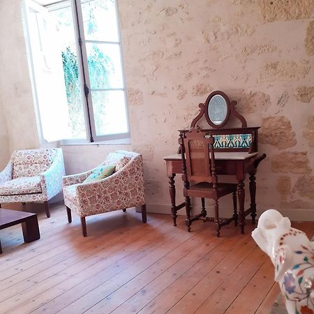 Logis Des Lugats, Gite De Charme Ла Реол Екстериор снимка